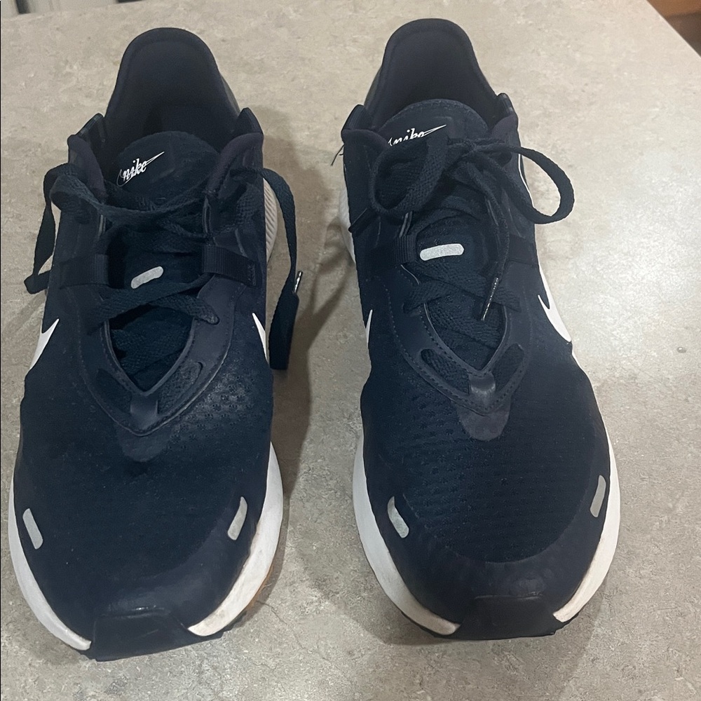 Nike Men's Black Running Shoes
